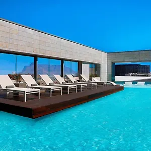Hotel Marriott Crystal Towers ****